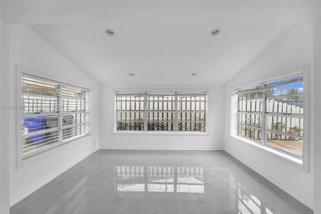 2718 Sherman St, Hollywood, FL 33020