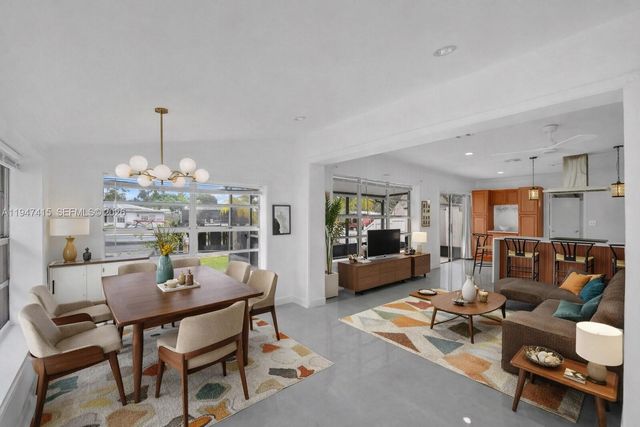 2718 Sherman St, Hollywood, FL 33020