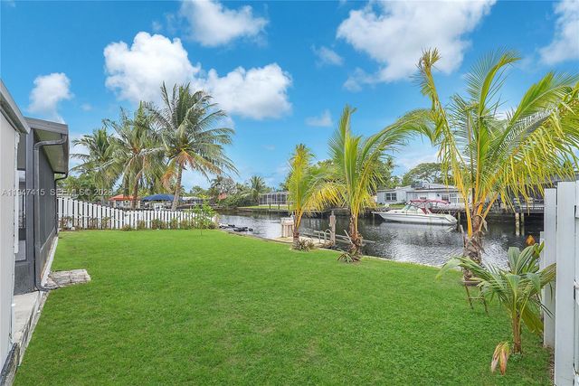 2718 Sherman St, Hollywood, FL 33020