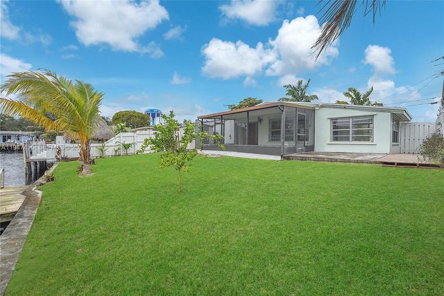 2718 Sherman St, Hollywood, FL 33020