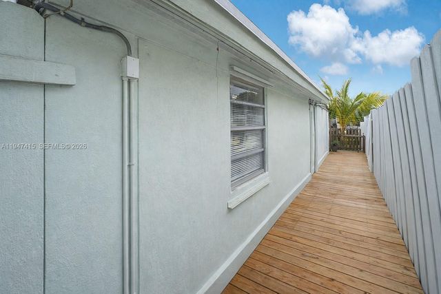 2718 Sherman St, Hollywood, FL 33020