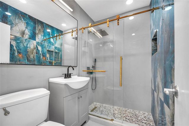 2718 Sherman St, Hollywood, FL 33020