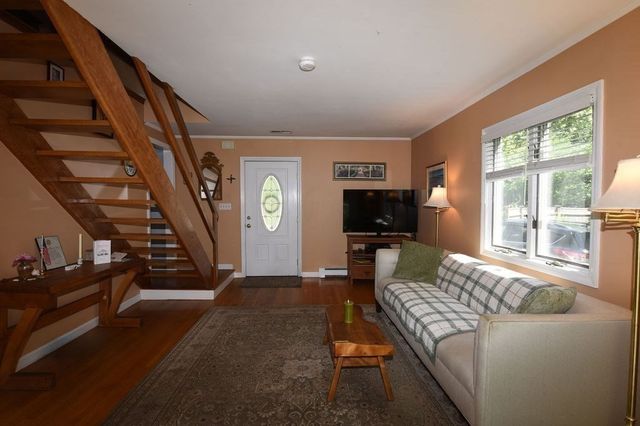 446 Grove, Norwell, MA 02061