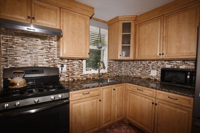 446 Grove, Norwell, MA 02061