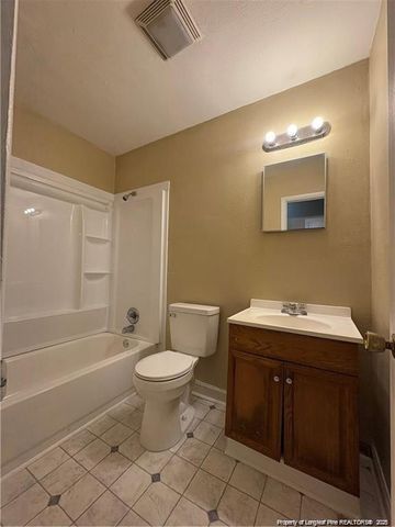 2838 Coronada Parkway, Fayetteville, NC 28306