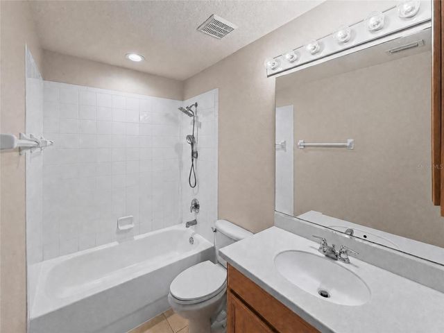 13068 TIGERS EYE DR, Venice, FL 34292