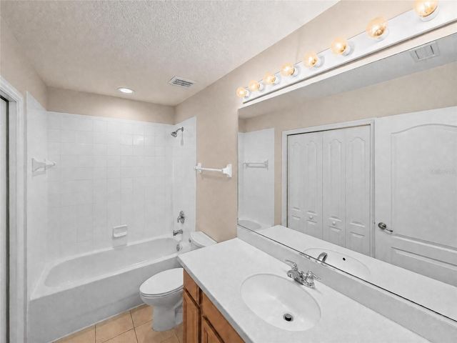 13068 TIGERS EYE DR, Venice, FL 34292