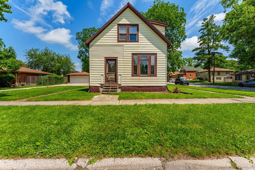1938 Grove Street, Blue Island, IL 60406