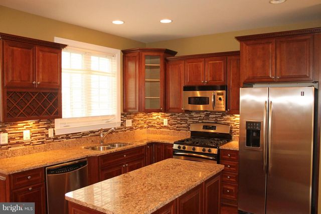 47567 ROYAL BURNHAM TER, Sterling, VA 20165