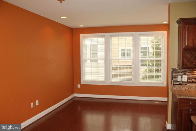 47567 ROYAL BURNHAM TER, Sterling, VA 20165