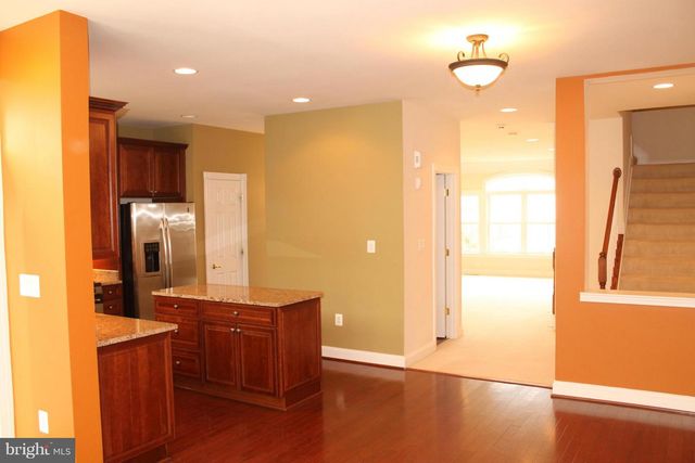 47567 ROYAL BURNHAM TER, Sterling, VA 20165