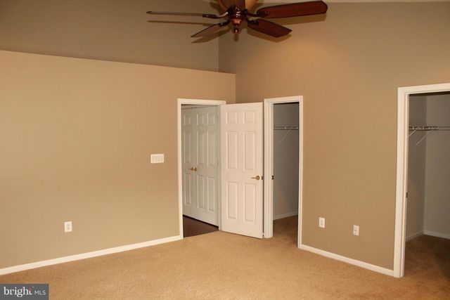 47567 ROYAL BURNHAM TER, Sterling, VA 20165