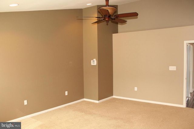 47567 ROYAL BURNHAM TER, Sterling, VA 20165