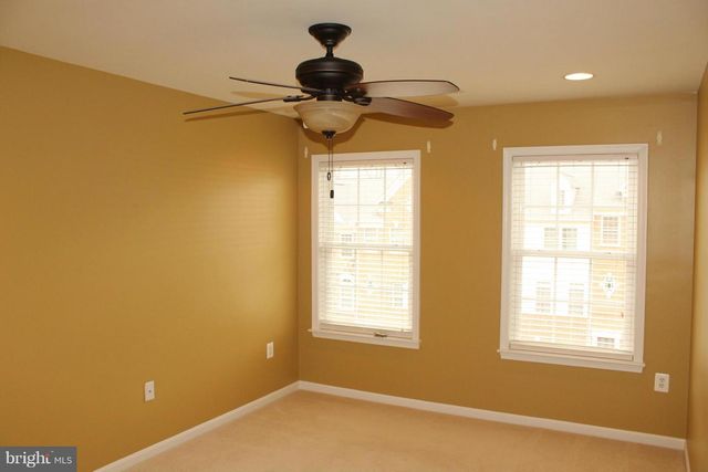 47567 ROYAL BURNHAM TER, Sterling, VA 20165
