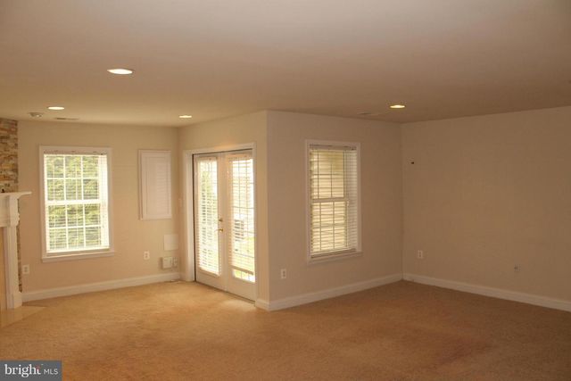 47567 ROYAL BURNHAM TER, Sterling, VA 20165