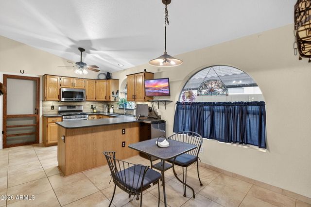 9750 W YUKON Drive, Peoria, AZ 85382