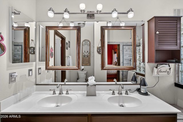 9750 W YUKON Drive, Peoria, AZ 85382