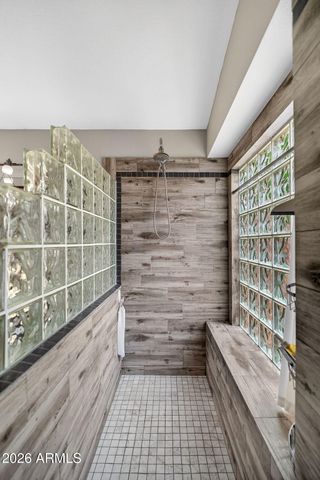 9750 W YUKON Drive, Peoria, AZ 85382