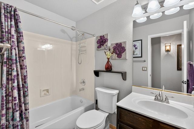 9750 W YUKON Drive, Peoria, AZ 85382