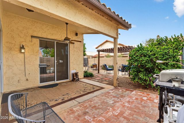 9750 W YUKON Drive, Peoria, AZ 85382