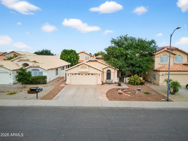9750 W YUKON Drive, Peoria, AZ 85382