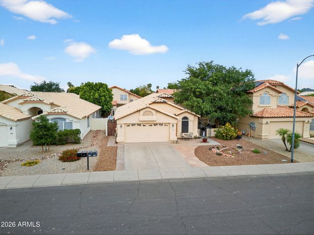 9750 W YUKON Drive, Peoria, AZ 85382