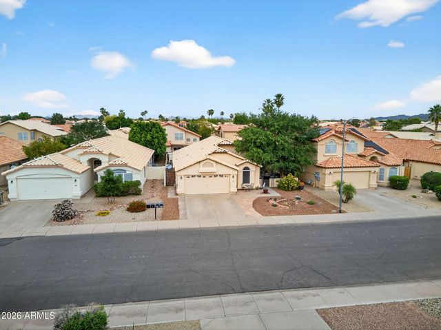 9750 W YUKON Drive, Peoria, AZ 85382