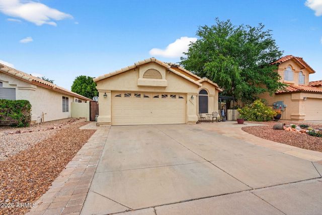 9750 W YUKON Drive, Peoria, AZ 85382