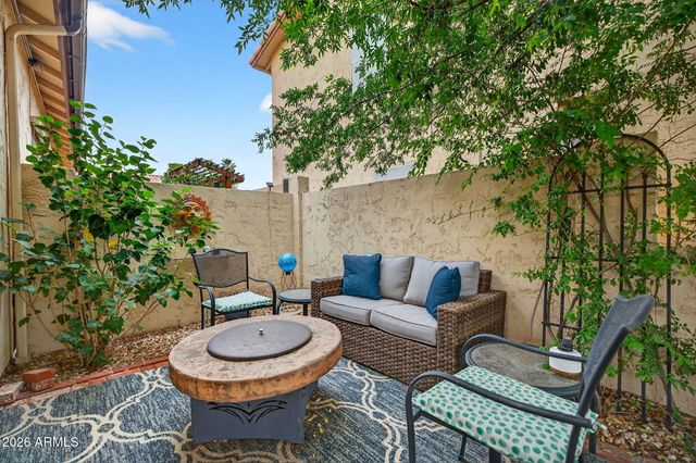 9750 W YUKON Drive, Peoria, AZ 85382