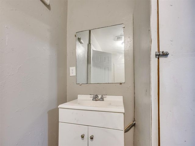 407 SE 25th Street, Oklahoma City, OK 73129