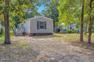 204 NE 75th Street, Oak Island, NC 28465