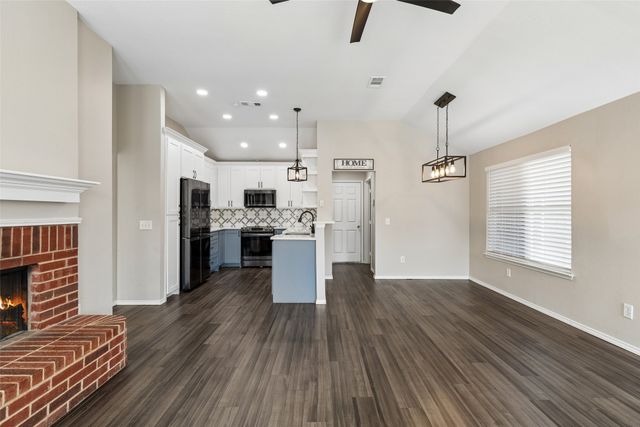 106 Windy Knoll Lane, Wylie, TX 75098