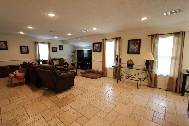 6517 Sivley Street, Houston, TX 77055