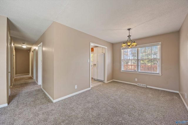 9027 Craigmont Road, Huntsville, AL 35802