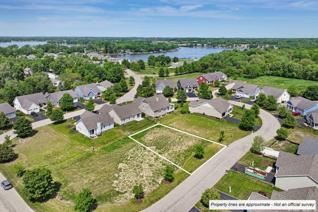 40441 N South Newport Drive, Antioch, IL 60002
