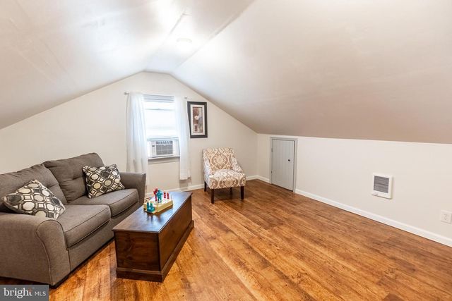 525 LOCUST ST, Hanover, PA 17331