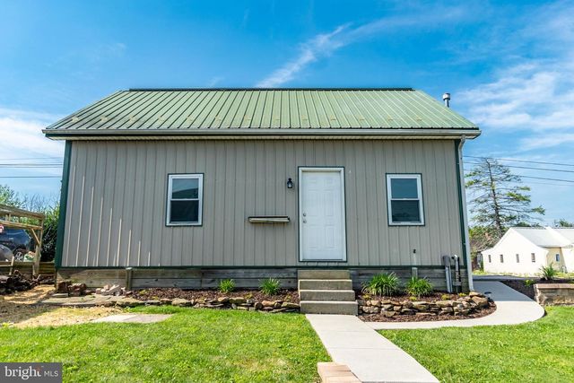 525 LOCUST ST, Hanover, PA 17331