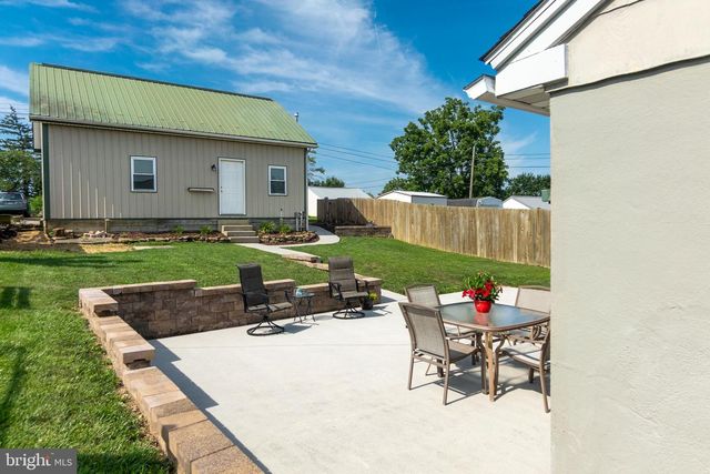 525 LOCUST ST, Hanover, PA 17331