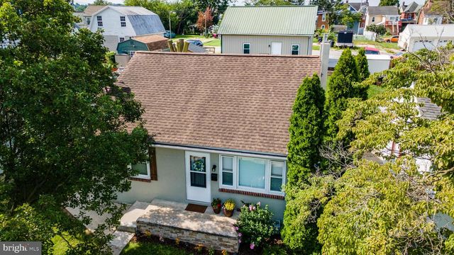 525 LOCUST ST, Hanover, PA 17331