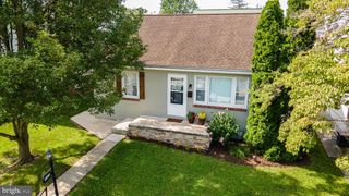 525 LOCUST ST, Hanover, PA 17331
