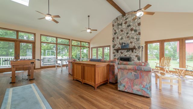 1340 E 2700 North Road, Ashkum, IL 60911