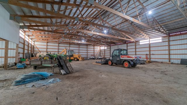 1340 E 2700 North Road, Ashkum, IL 60911