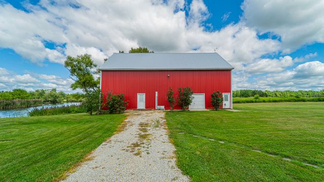 1340 E 2700 North Road, Ashkum, IL 60911