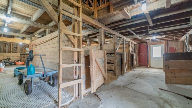 1340 E 2700 North Road, Ashkum, IL 60911