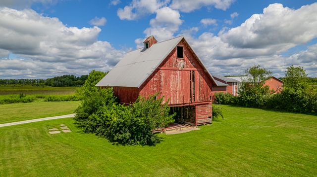 1340 E 2700 North Road, Ashkum, IL 60911