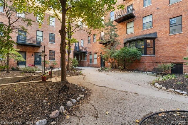 6533 E Jefferson Avenue 307, Detroit, MI 48207