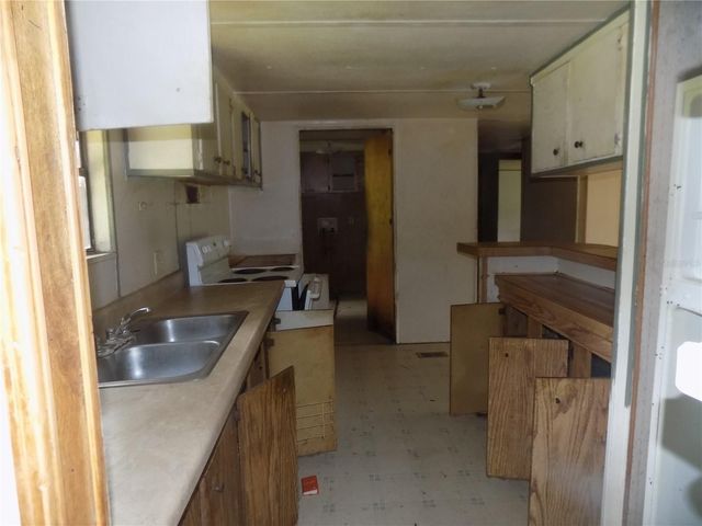 8708 NE WALDO ROAD, Gainesville, FL 32609