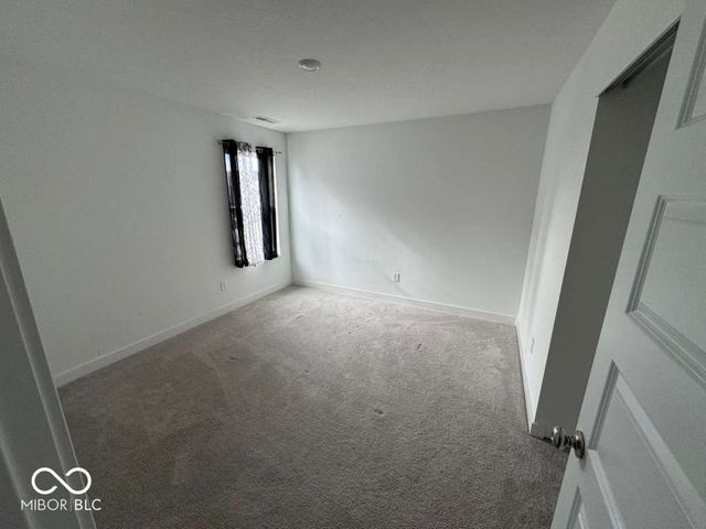 2321 S Stonehill Way, New Palestine, IN 46163