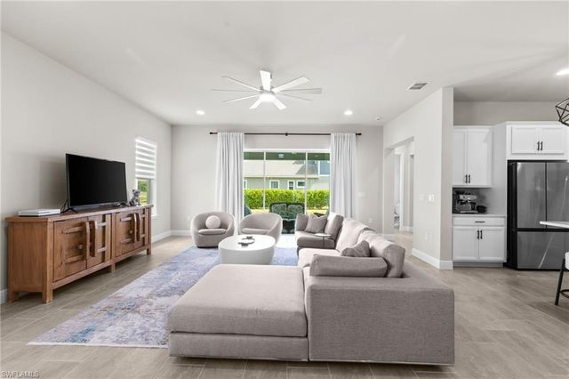 3419 Pilot CIR, Naples, FL 34120