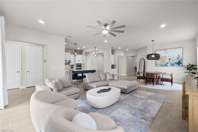 3419 Pilot CIR, Naples, FL 34120
